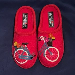 Haflinger Bike with Flower 💐 basket wool slippers